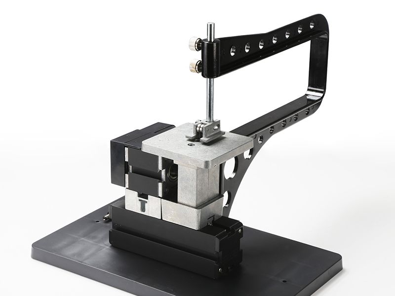 普通弓形臂金屬機(jī)床